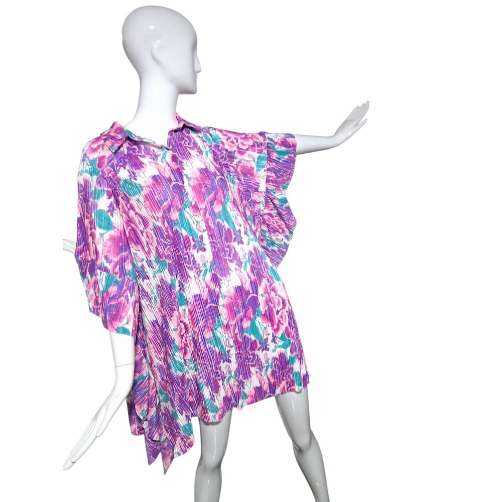 Fantastic Fawn Whimsical fairy Oversized Women's size Large Pancho Kimono Top‎